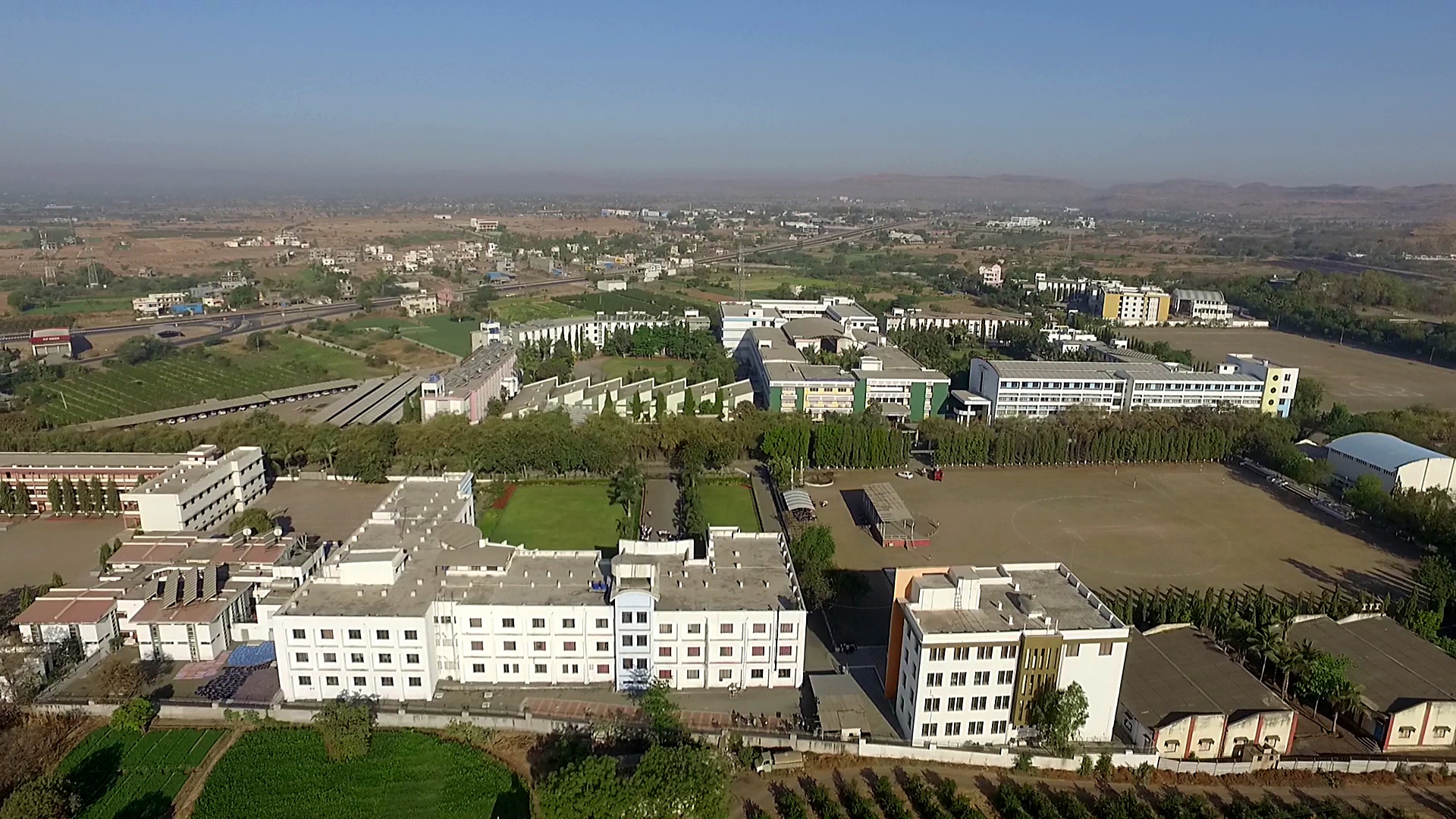 Institue:campus intro
